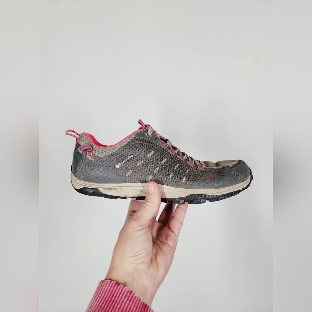 Columbia Conspiracy Razor Hiking Shoes, Size 8